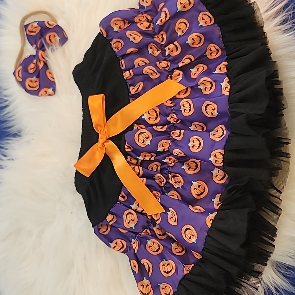 Preloved purple, orange & black Halloween tutu with matching hair bow size 24m